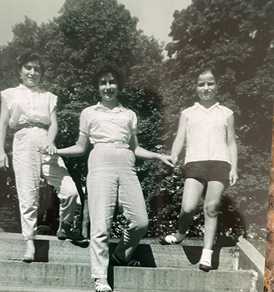 Maria Holzhauer and Vincenza Miller with family at Downing Park in Newburgh, 1958.